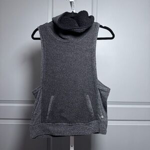 ALO YOGA GRAY FLEECE LINED VEST SZ S